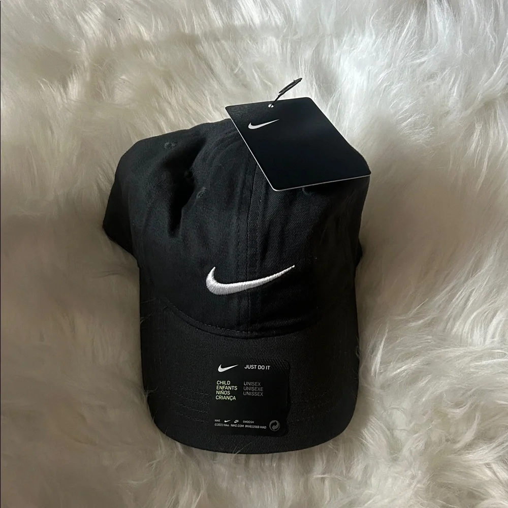 NWT Nike kids gray hat